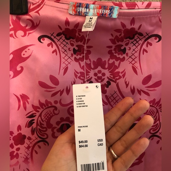 Urban Outfitters NWT Satiny Pink Mini Skirt, Medium - Picture 5 of 5